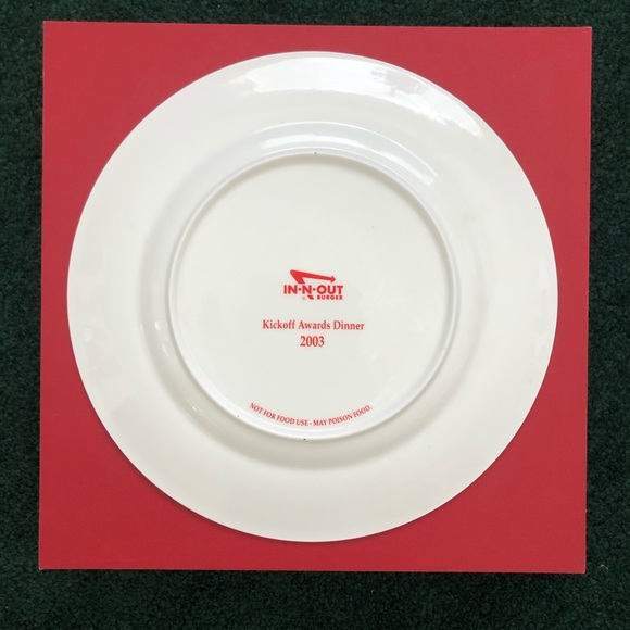 2003 In-N-Out Collectible Plate - Picture 2 of 2